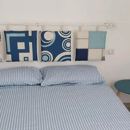 Ferrando Mary House, Le Grazie