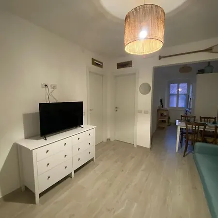 Feriehus Ferrando Mary House, Le Grazie *