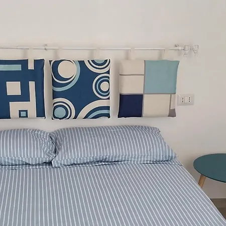 Ferrando Mary House, Le Grazie